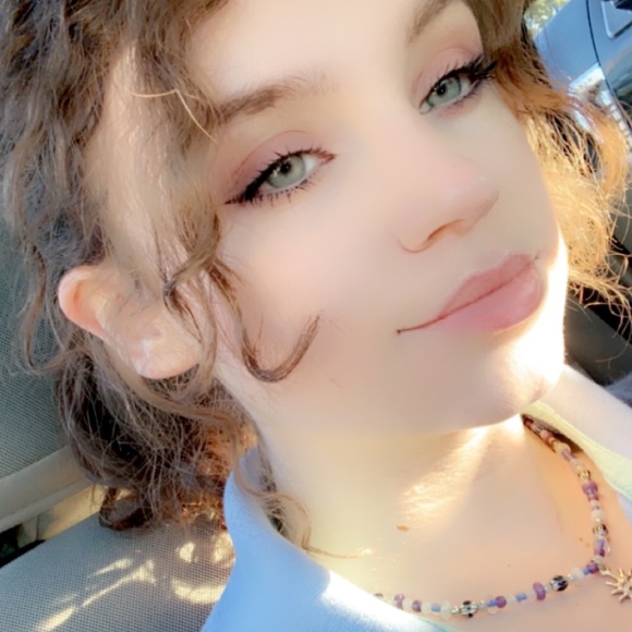 Meet your Posher, Shelby - Picture 1 of 1